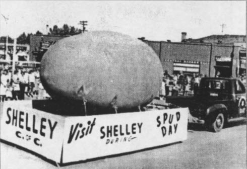 A float during the Spud Day event